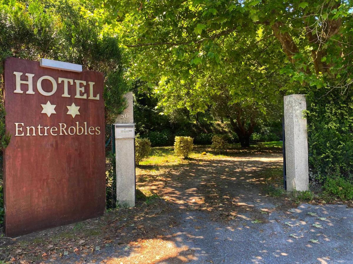 Hotel Entrerobles Sabaris Exterior foto